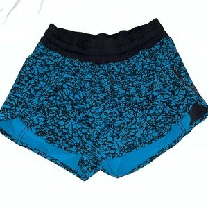 Blue size 8 lululemon woman’s shorts